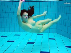 Free Porn Bootylicious Sex Goddess Liza Bubarek Swims Around The Local Pool